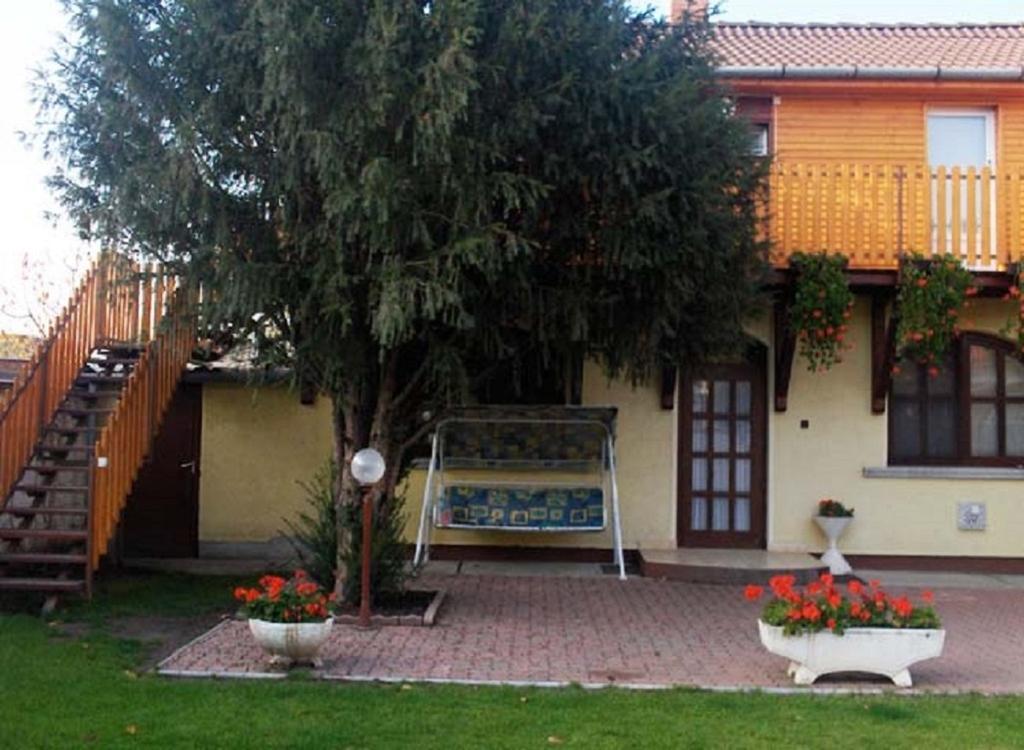 Sarkadi Apartman Hajdúszoboszló Εξωτερικό φωτογραφία